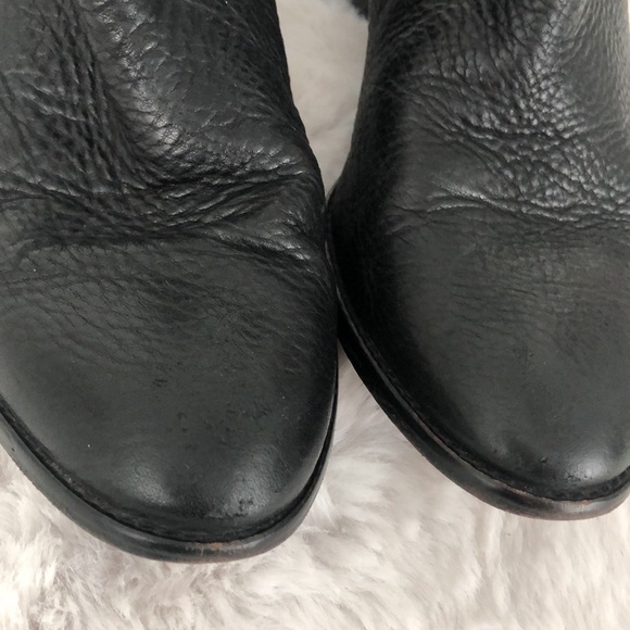 Zadig & Voltaire
Skull Leather Ankle Boots
Size: 8.5 US - Picture 16 of 16